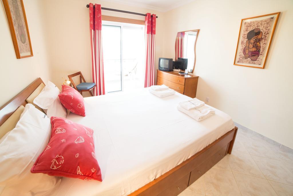 Apartmán Flh Armacao De Pera Flat With Pool Exteriér fotografie