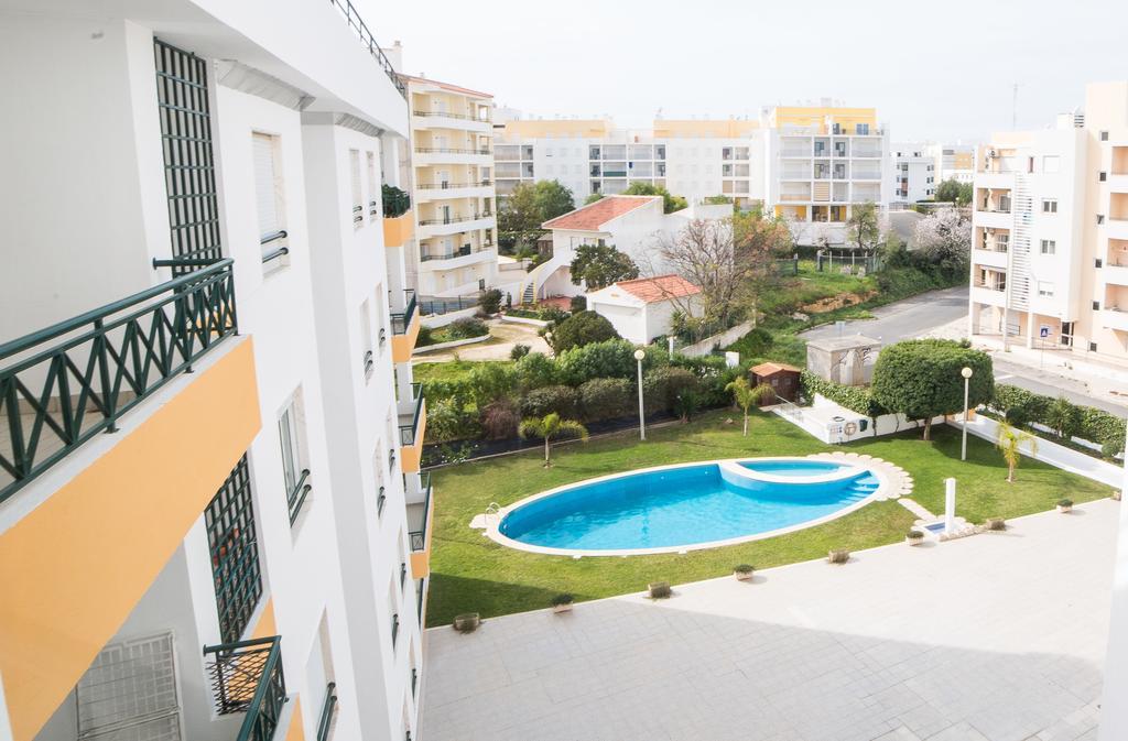 Apartmán Flh Armacao De Pera Flat With Pool Exteriér fotografie