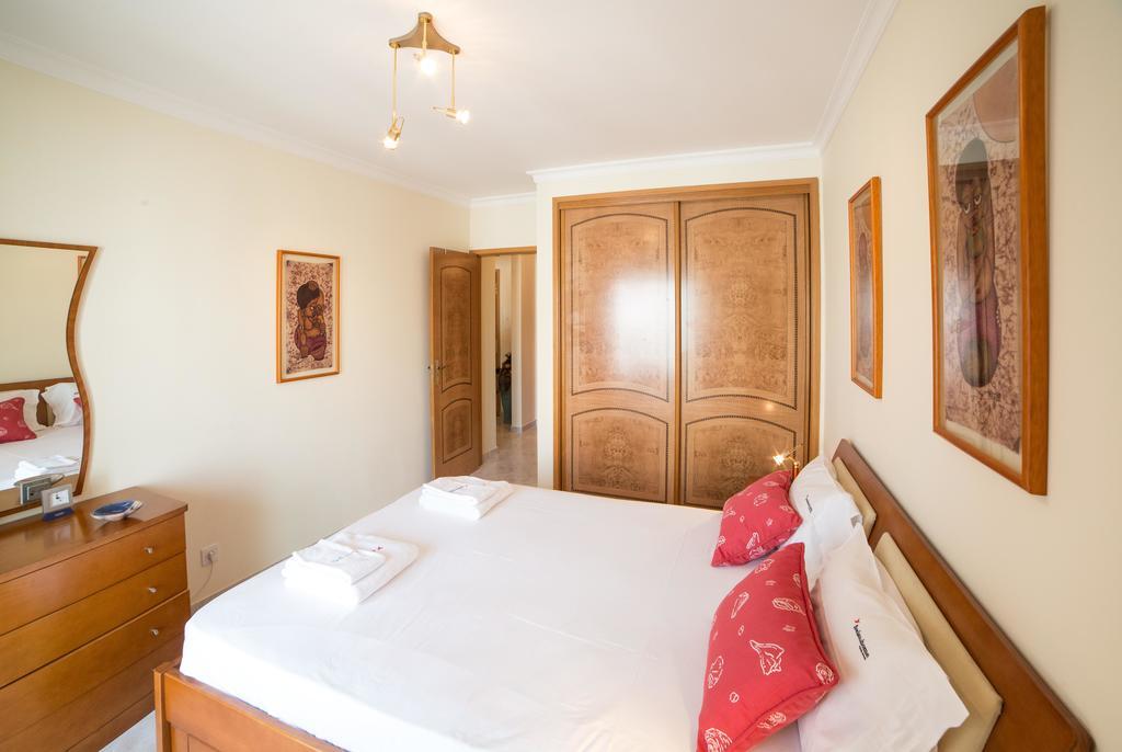 Apartmán Flh Armacao De Pera Flat With Pool Exteriér fotografie
